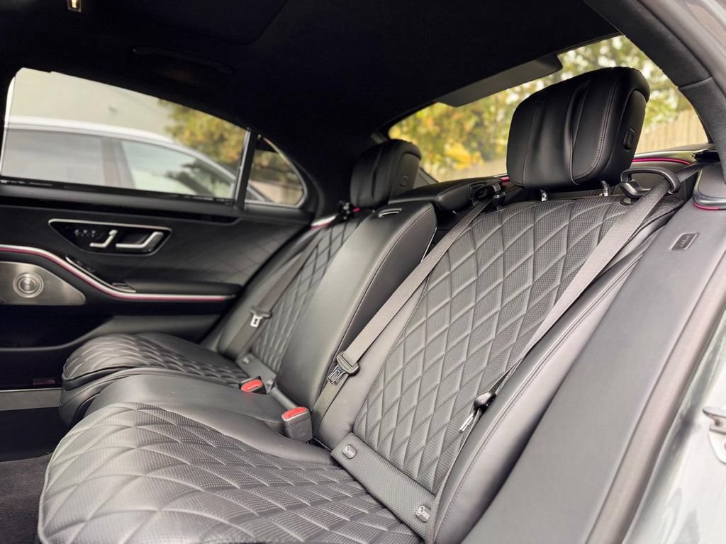 Used 2022 Mercedes-Benz S 580 4MATIC Sedan image 25