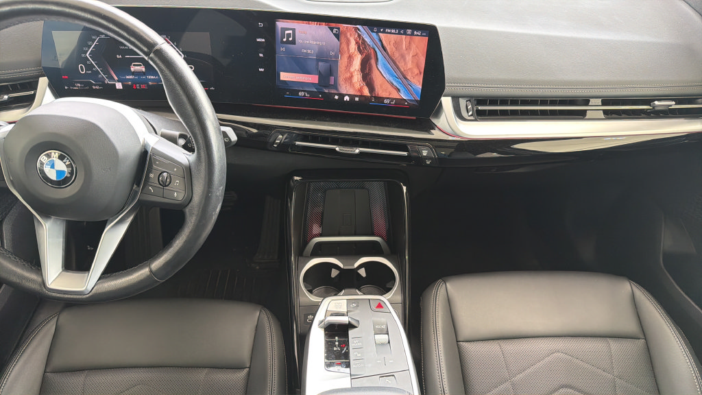 Used 2025 BMW X1 xDrive28i AWD/4WD image 8