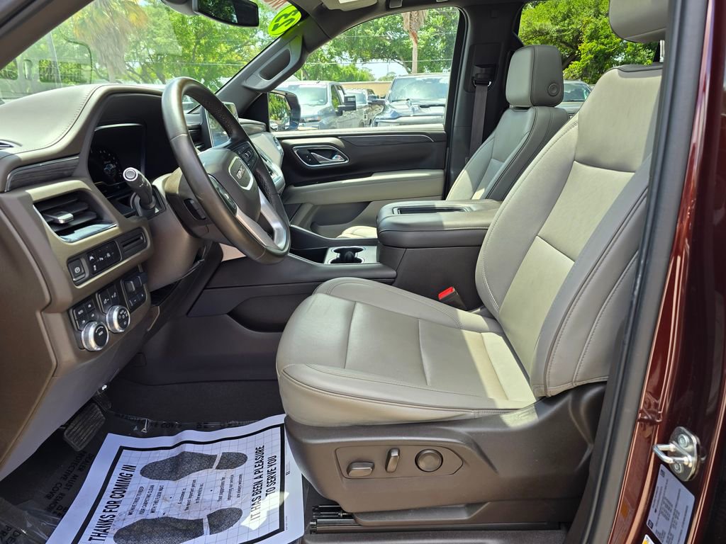 Used 2023 GMC Yukon SLT w/ Max Trailering Package AWD/4WD image 13