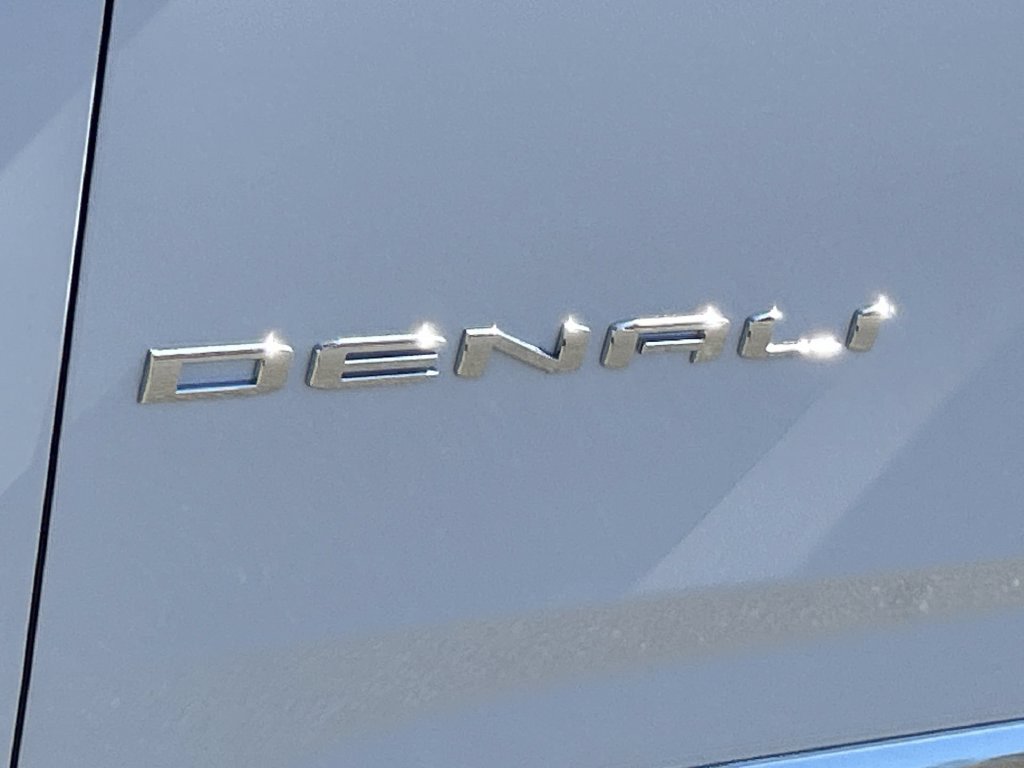 New 2027 GMC Yukon Denali w/ Sun & Power Step Package AWD/4WD image 33