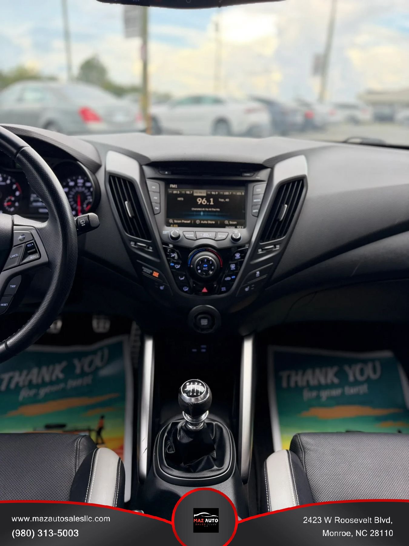 Used 2016 Hyundai Veloster Turbo FWD image 10