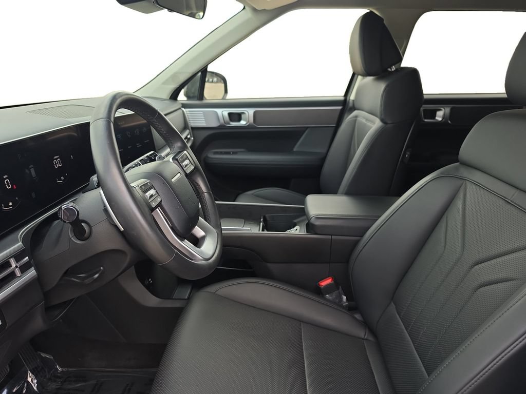 Used 2025 Hyundai Santa Fe SEL AWD/4WD image 12