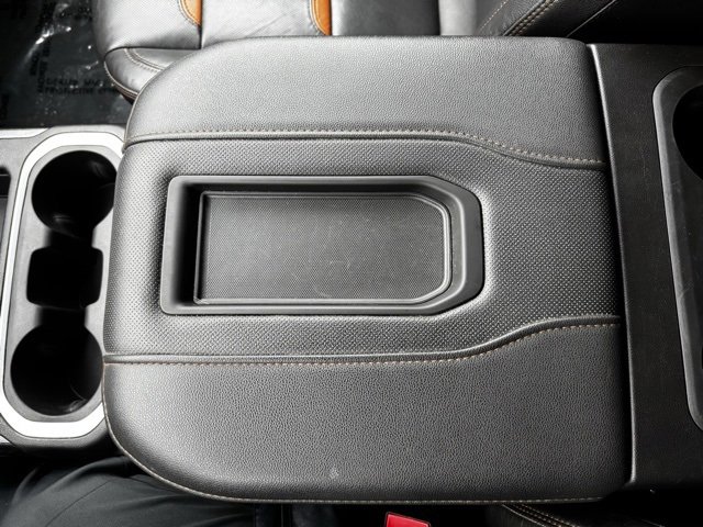 Used 2022 GMC Sierra 2500 AT4 w/ Gooseneck/5TH Wheel Package image 18