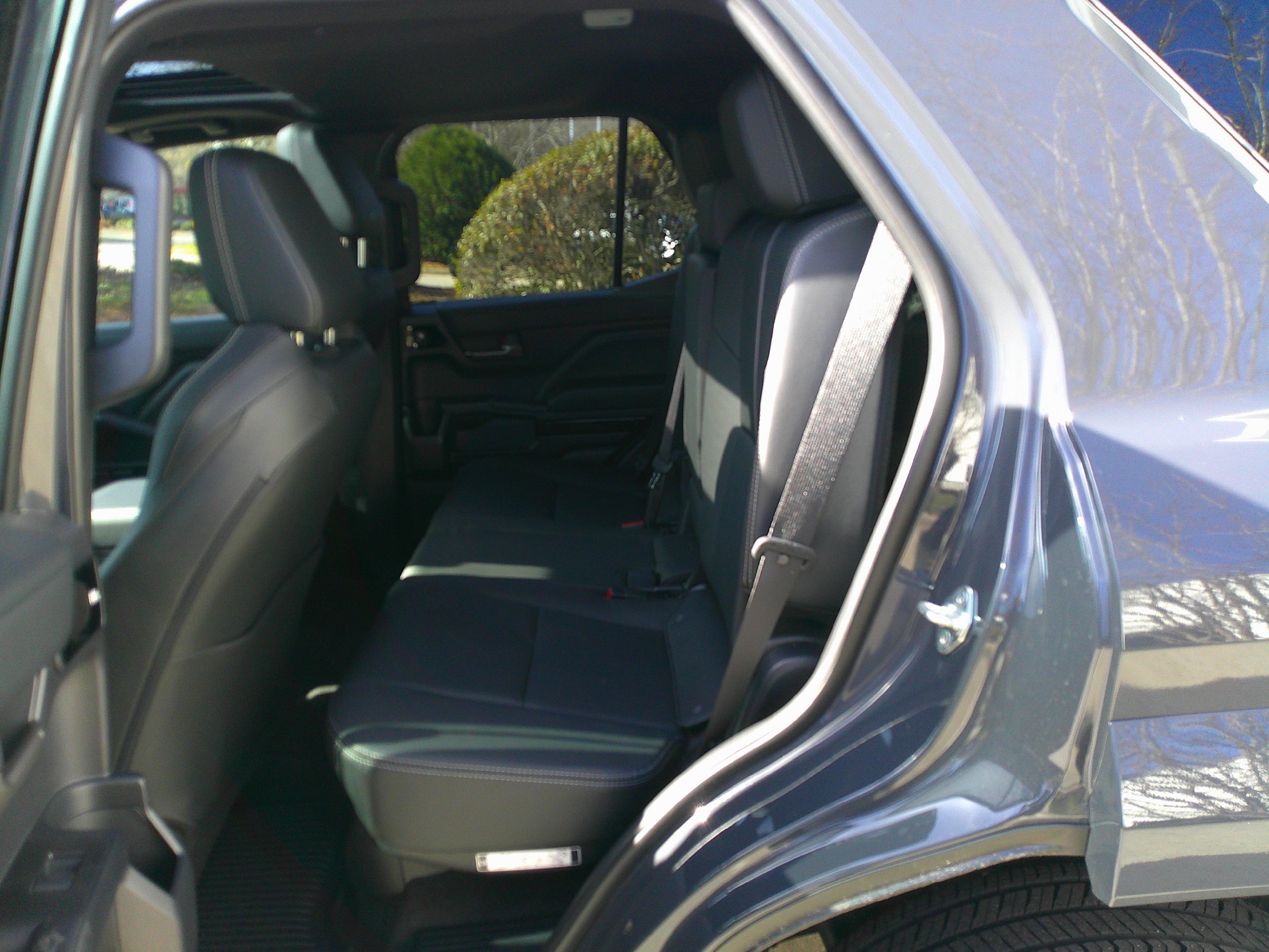 Used 2025 Toyota 4Runner Limited image 30