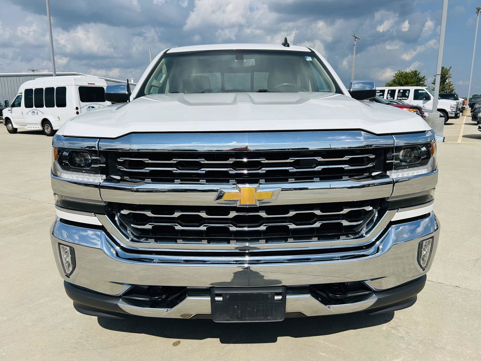 Used 2018 Chevrolet Silverado 1500 LTZ w/ Sport Package AWD/4WD image 30