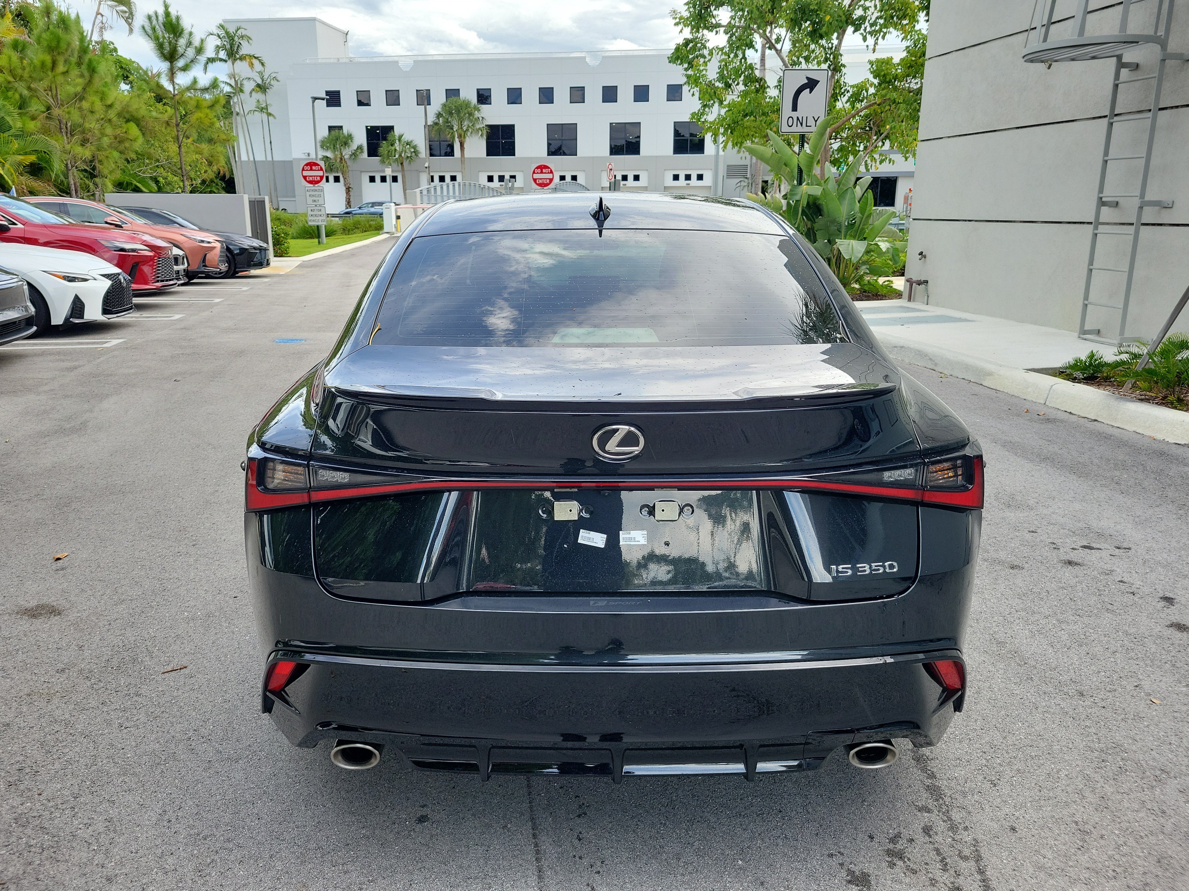 Used 2025 Lexus IS 350 F Sport RWD image 5