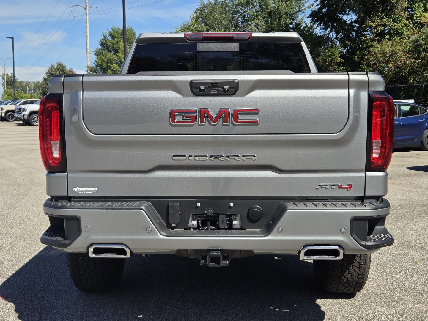 New 2026 GMC Sierra 1500 AT4 w/ AT4 Premium Package AWD/4WD image 17
