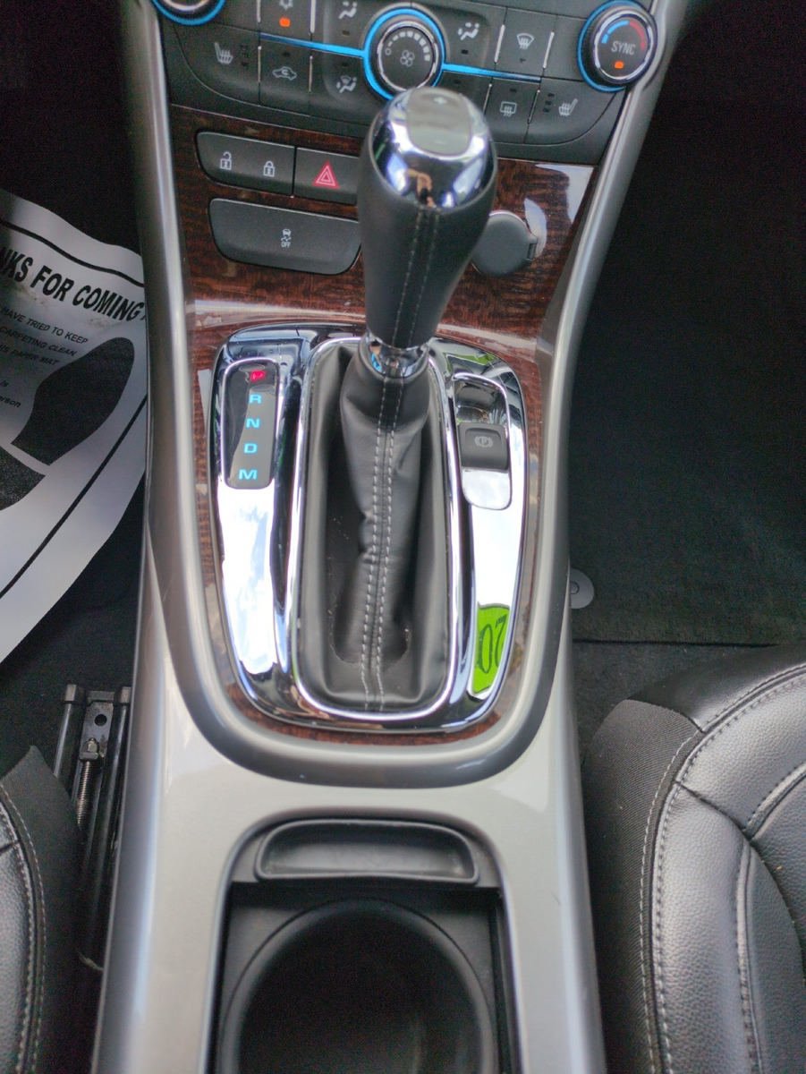 Used 2013 Chevrolet Malibu LTZ FWD image 17