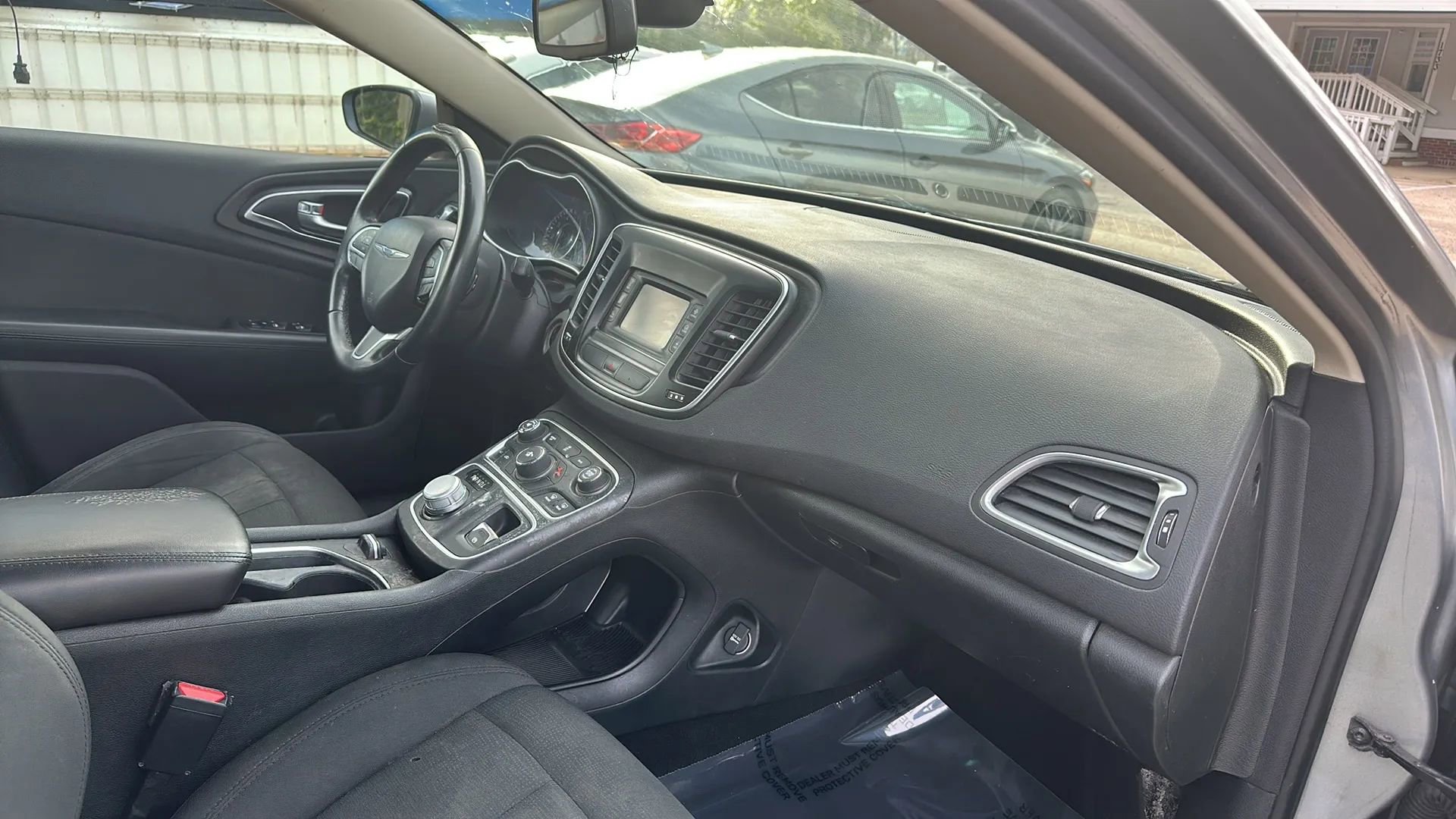 Used 2016 Chrysler 200 Limited w/ Convenience Group image 22