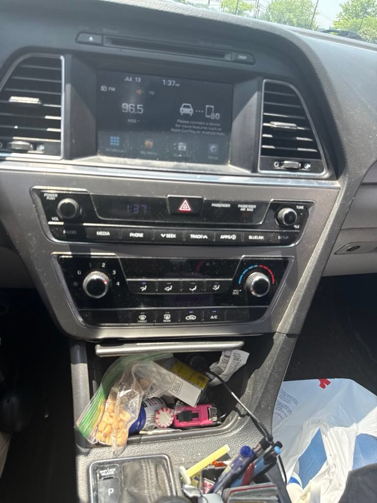 Used 2017 Hyundai Sonata SE w/ Cargo Package FWD image 15