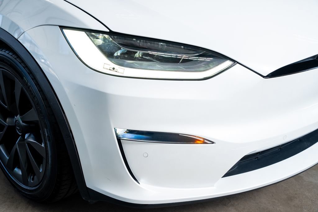 Used 2022 Tesla Model X Plaid image 17