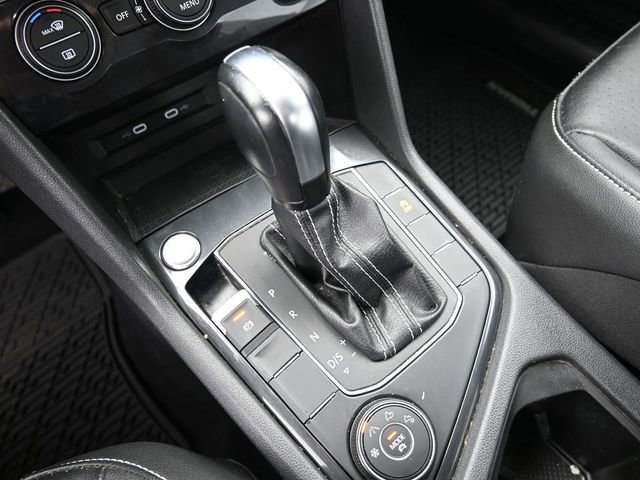 Used 2021 Volkswagen Tiguan SEL image 33
