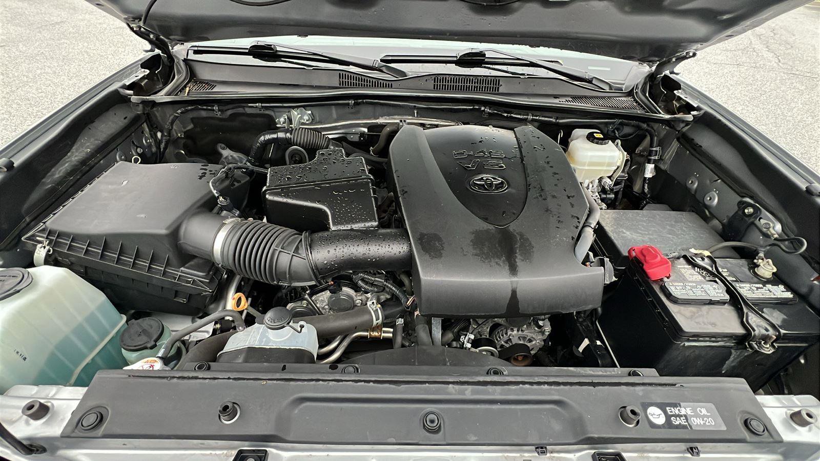 Used 2019 Toyota Tacoma TRD Off-Road image 10