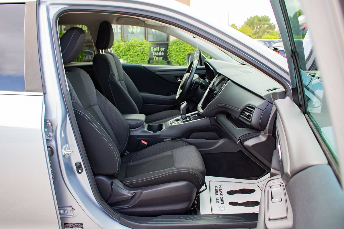 Used 2022 Subaru Outback Premium AWD/4WD image 19