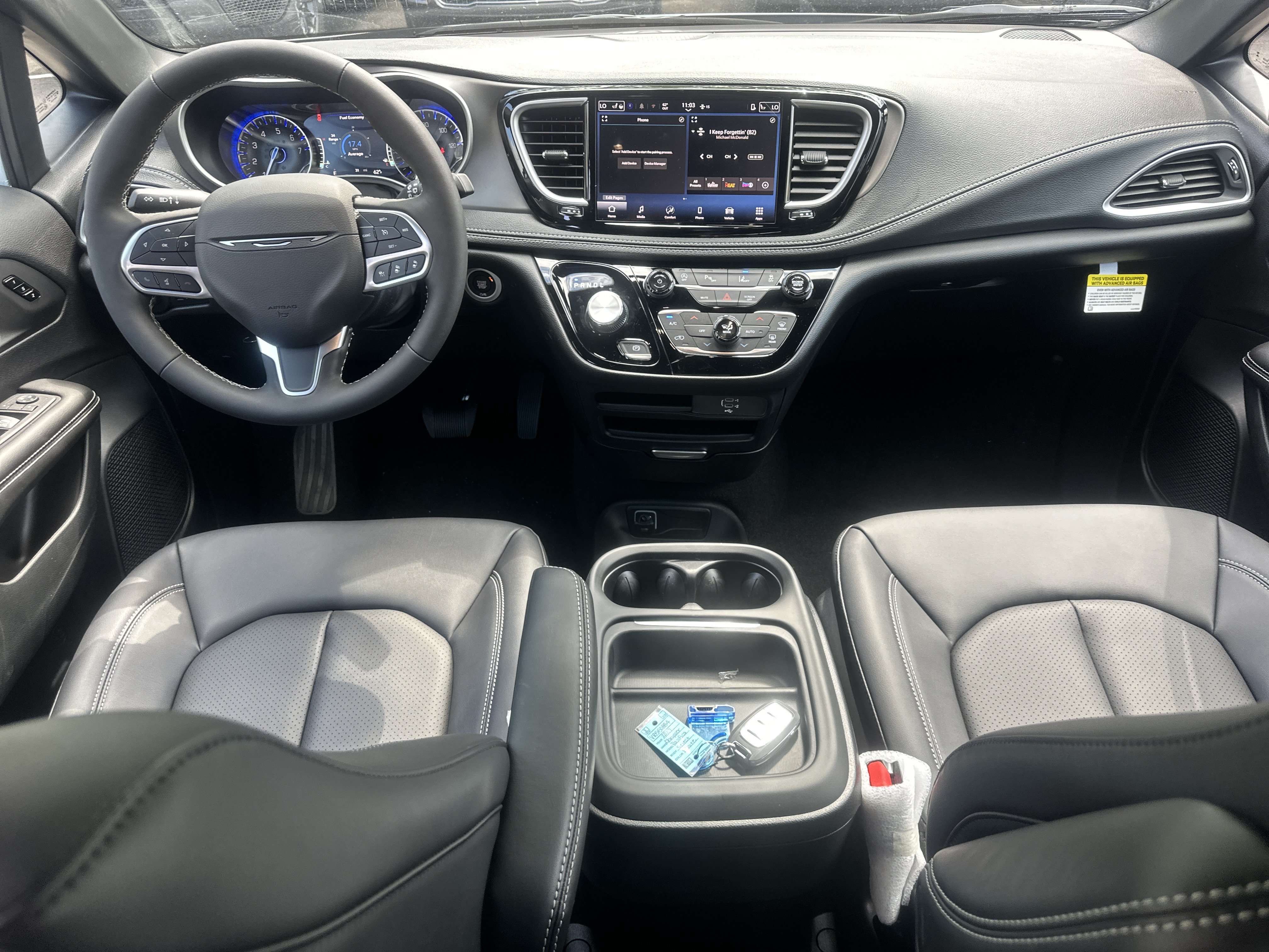 New 2027 Chrysler Pacifica Select FWD image 30