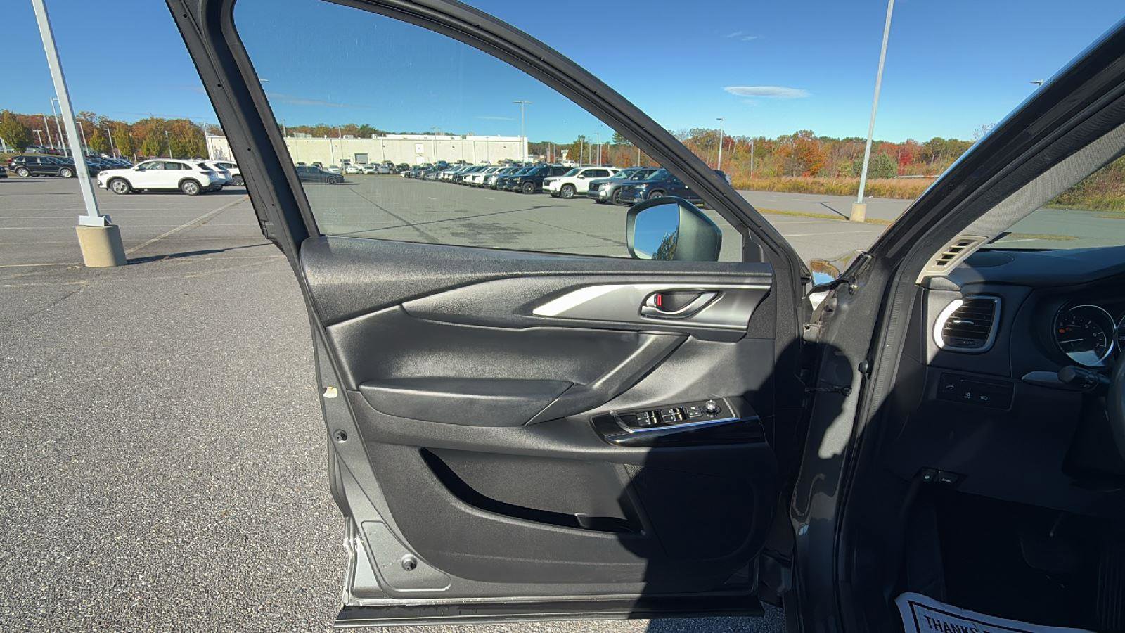 Used 2022 MAZDA CX-9 Touring image 27