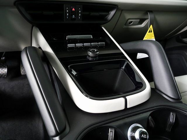 New 2026 Porsche Cayenne Coupe image 19