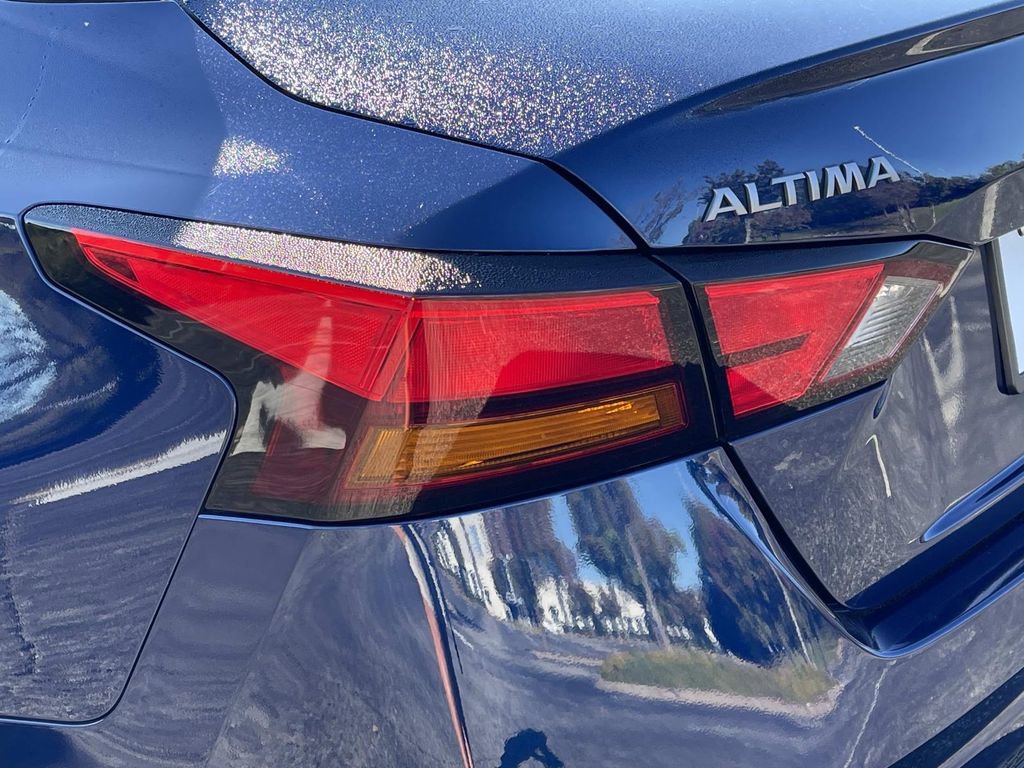 Used 2023 Nissan Altima 2.5 S image 11