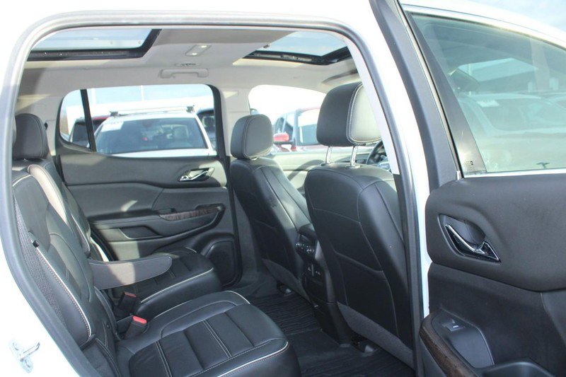 Certified 2022 GMC Acadia Denali w/ Denali Ultimate Package image 13