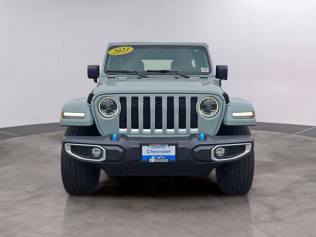 Used 2023 Jeep Wrangler Unlimited Sahara w/ Cold Weather Group AWD/4WD image 2