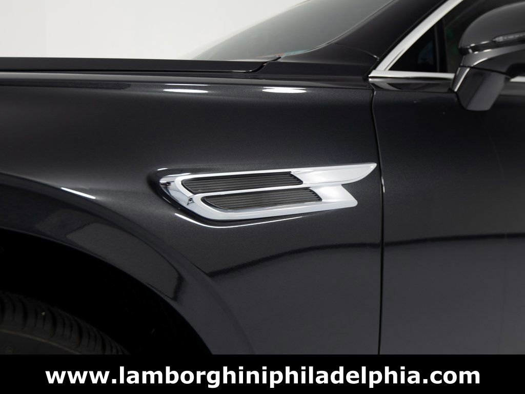 Used 2024 Bentley Flying Spur V8 image 43