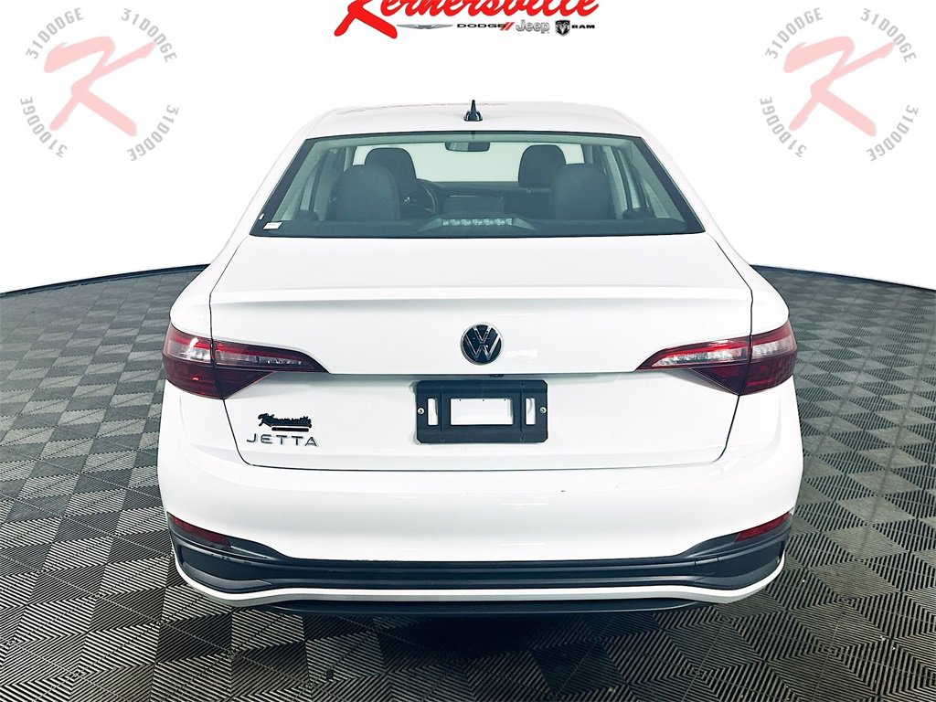 Used 2024 Volkswagen Jetta S image 6