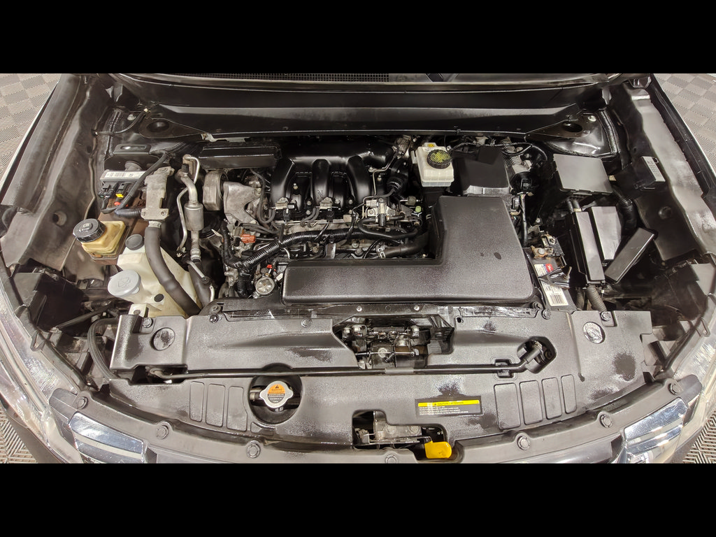 Used 2018 Nissan Pathfinder S AWD/4WD image 46
