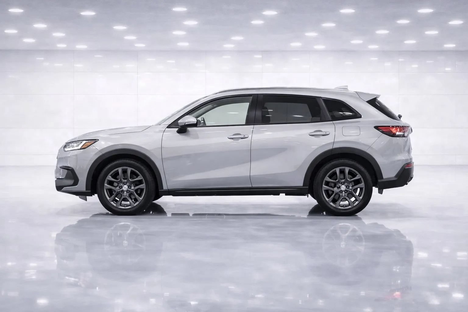 Used 2025 Honda HR-V Sport image 2
