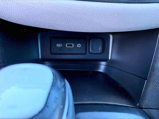 Used 2019 Chevrolet Equinox LS w/ LS Convenience Package FWD image 27