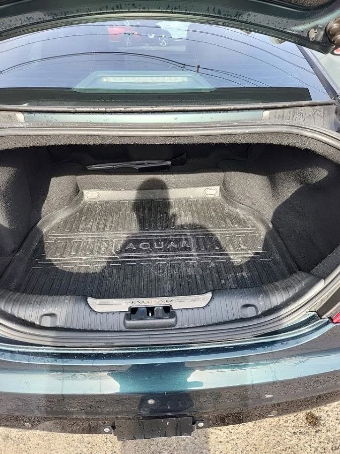 Used 2016 Jaguar XJ R-Sport image 5