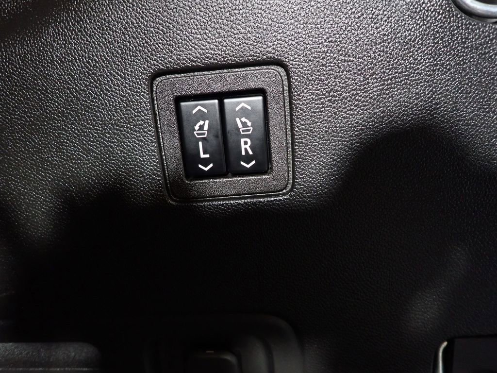 Used 2018 Chevrolet Traverse High Country w/ LPO, Floor Liner Package image 19