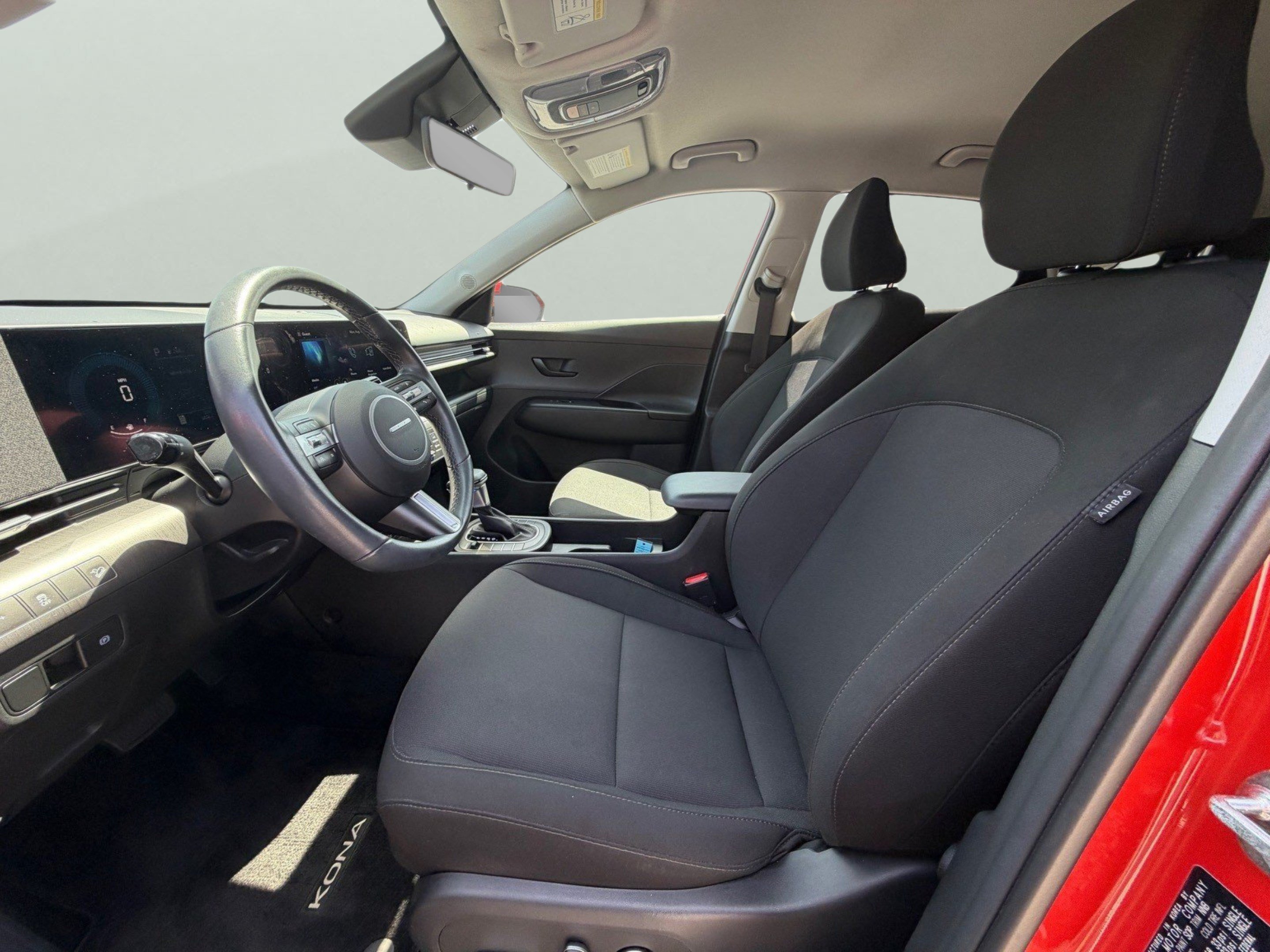 Used 2025 Hyundai Kona SEL FWD image 13
