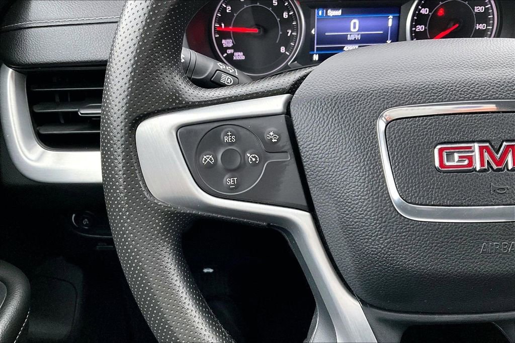 Used 2024 GMC Terrain SLE image 17