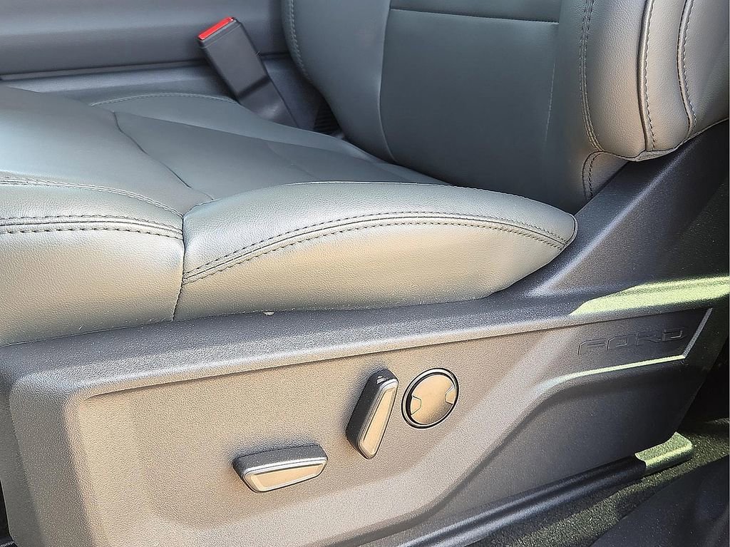 New 2026 Ford Expedition Active RWD image 18