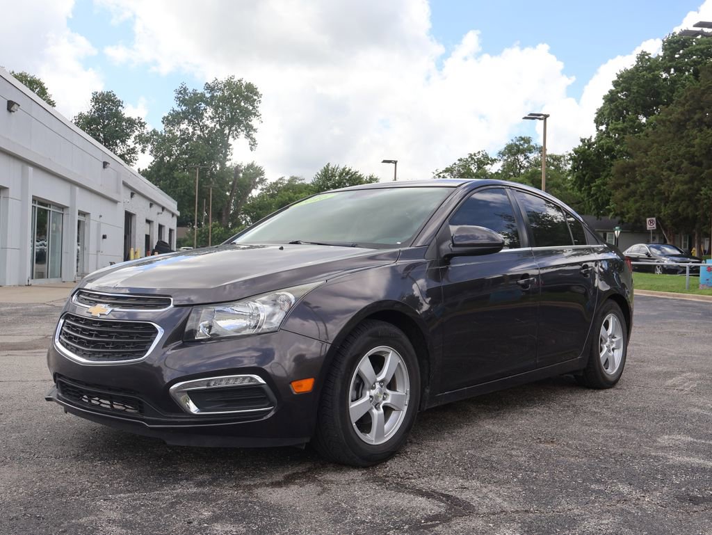 Used 2016 Chevrolet Cruze LT FWD image 4