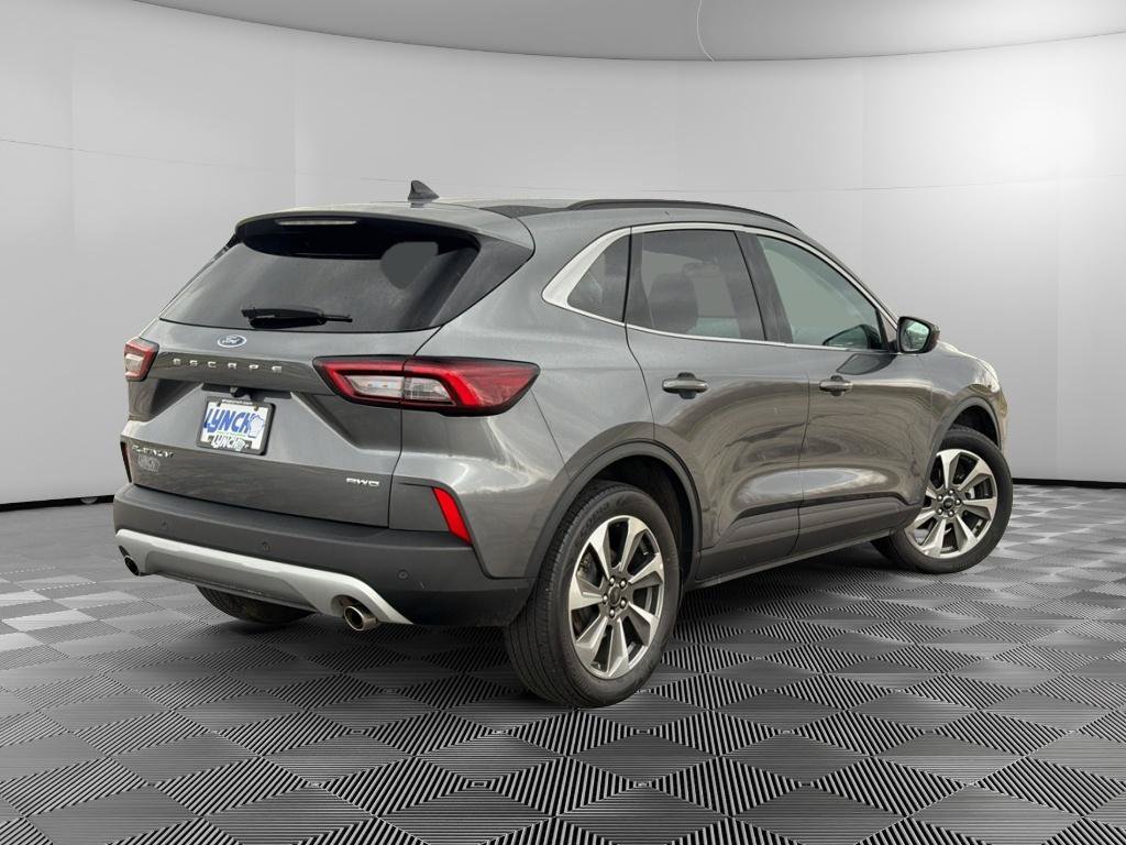 Used 2025 Ford Escape Platinum AWD/4WD image 5