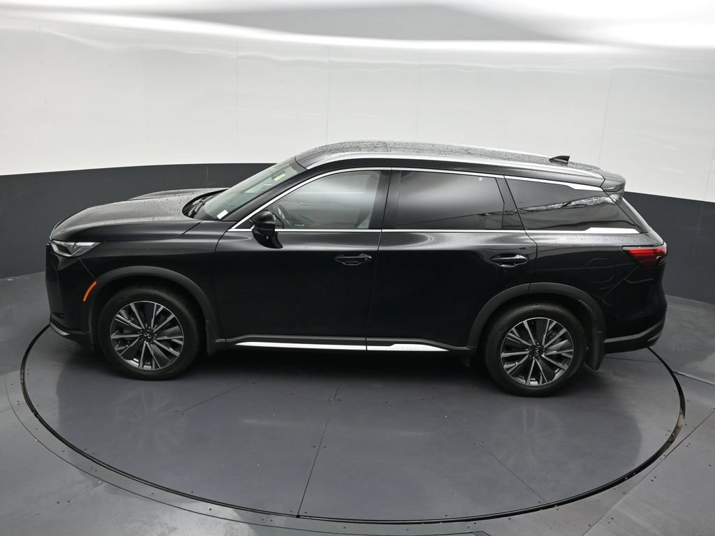 Used 2026 INFINITI QX60 Luxe w/ Cargo Package FWD image 17