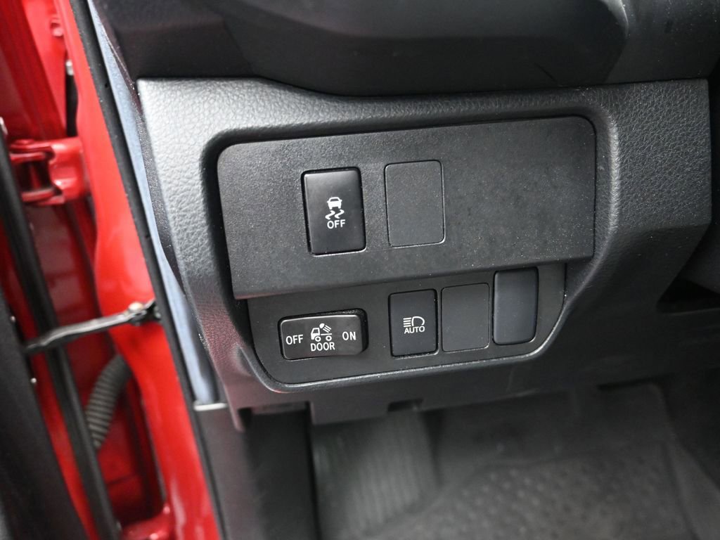 Used 2022 Toyota Tacoma SR w/ SR Convenience Package image 11