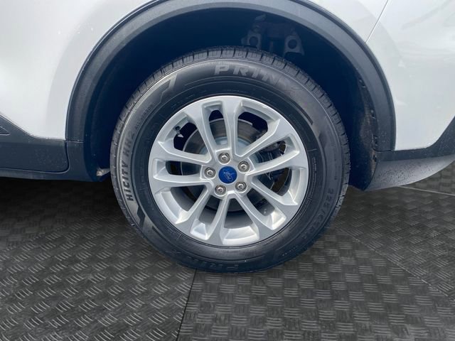 Used 2022 Ford Escape SE image 32