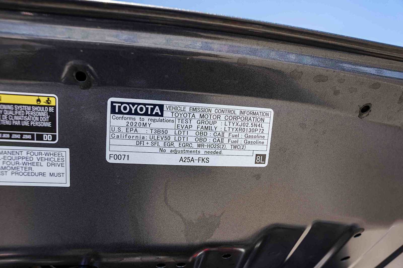 Used 2020 Toyota RAV4 XLE image 28