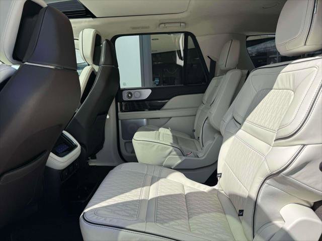 Used 2024 Lincoln Navigator L Black Label AWD/4WD image 14