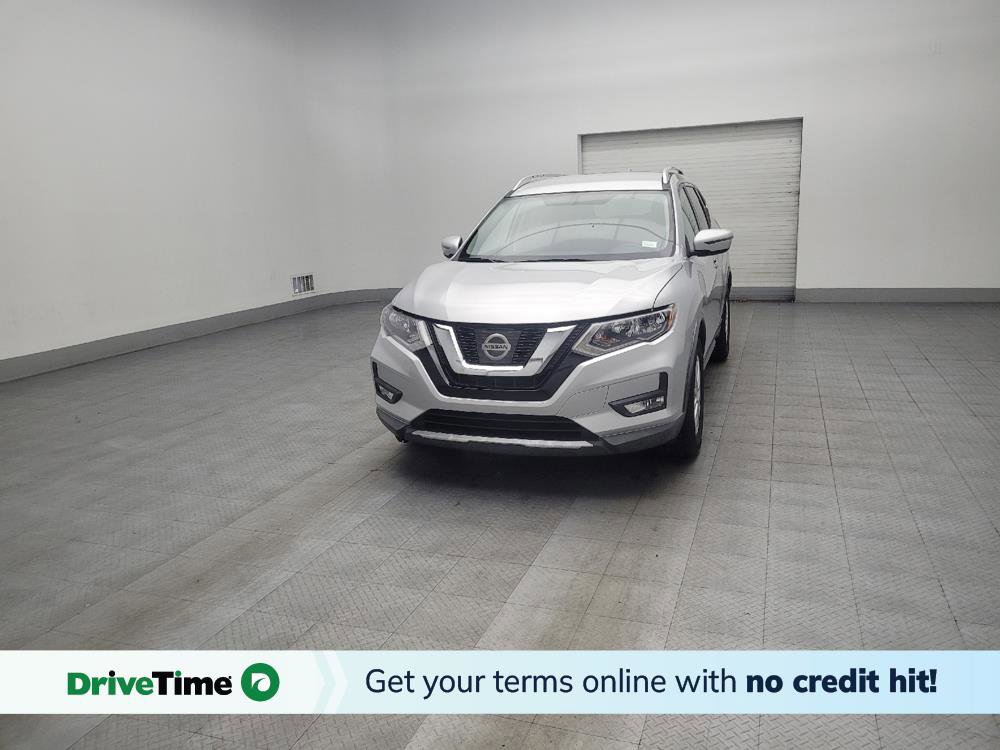 Used 2017 Nissan Rogue SV image 1