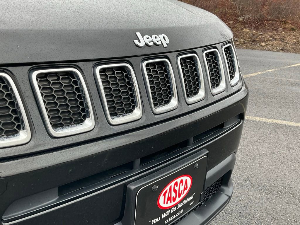 Used 2018 Jeep Compass Latitude image 23