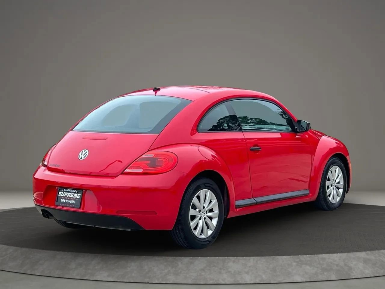 Used 2015 Volkswagen Beetle 1.8T Classic FWD image 3
