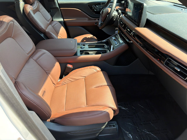 New 2026 Lincoln Aviator Reserve AWD/4WD image 14