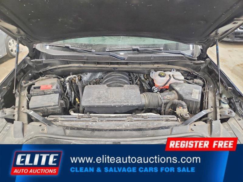 Used 2021 Chevrolet Suburban LT image 23