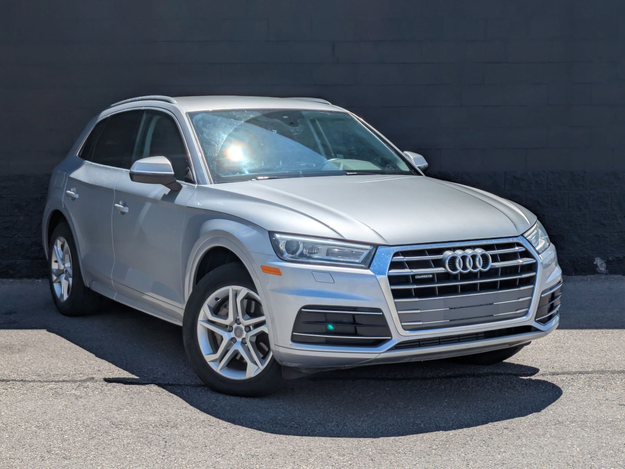 Used 2019 Audi Q5 2.0T Premium w/ Convenience Package AWD/4WD image 3
