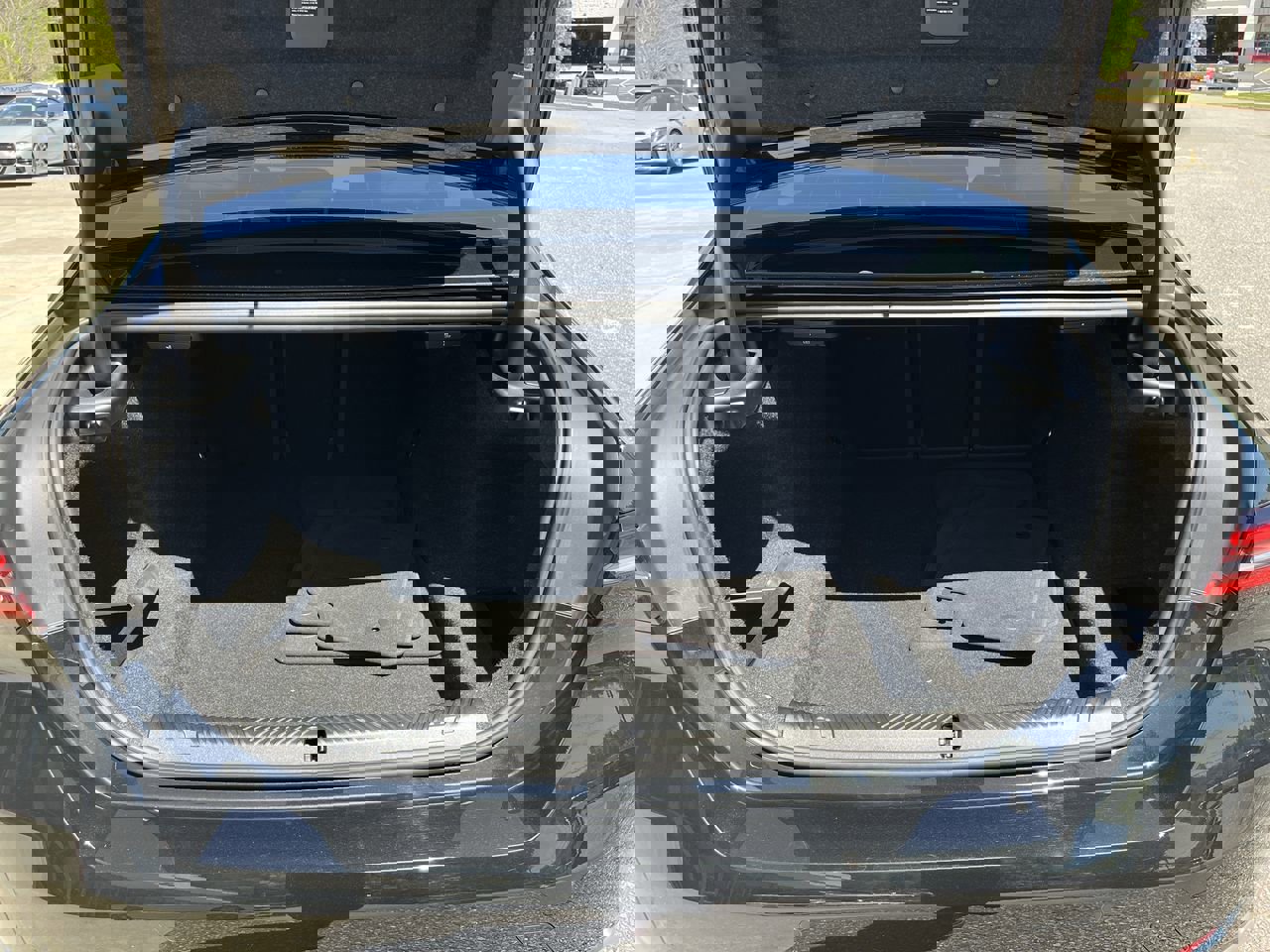 Certified 2025 BMW 530i w/ Premium Package image 36