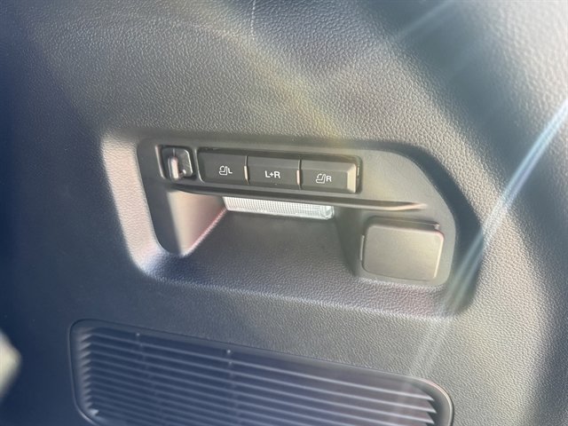 New 2026 Ford Explorer Platinum image 24