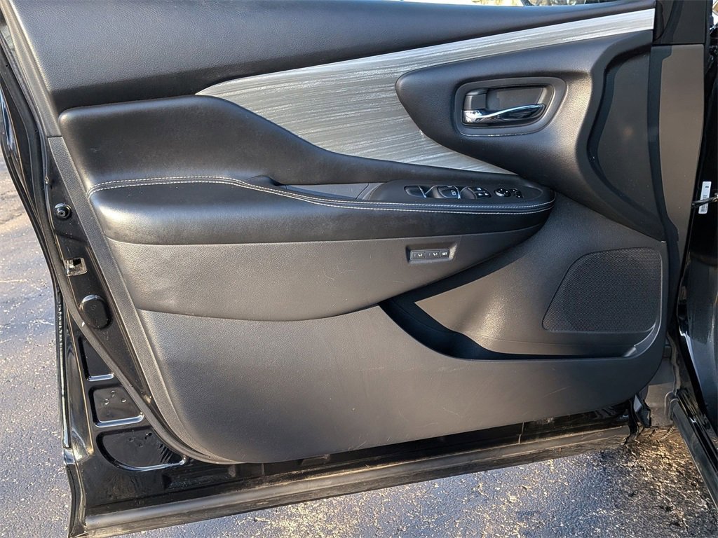 Used 2015 Nissan Murano SL w/ SL Technology Package image 9